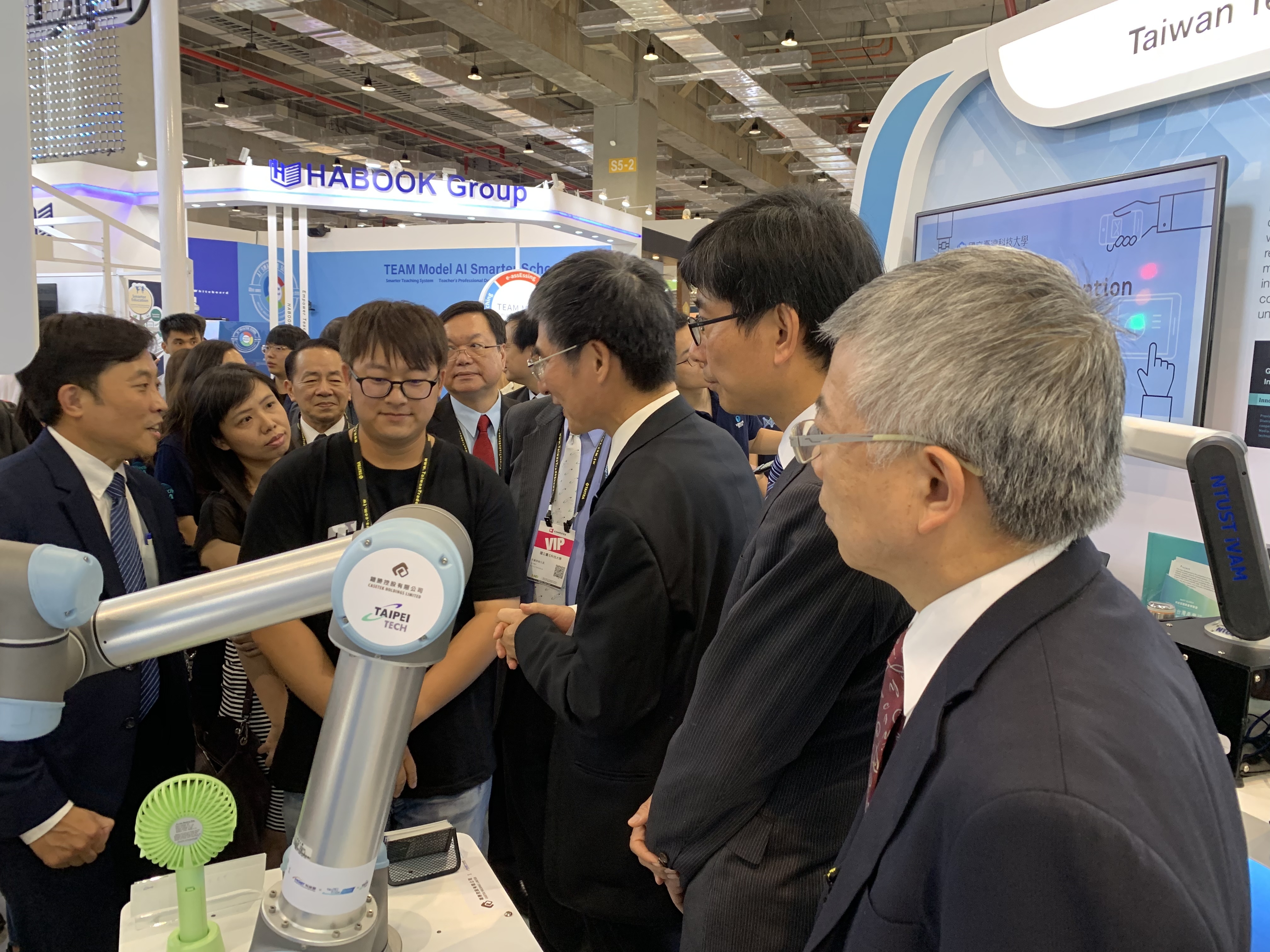 科技部GLORIA締結企業合作創造1.3億產學新商機